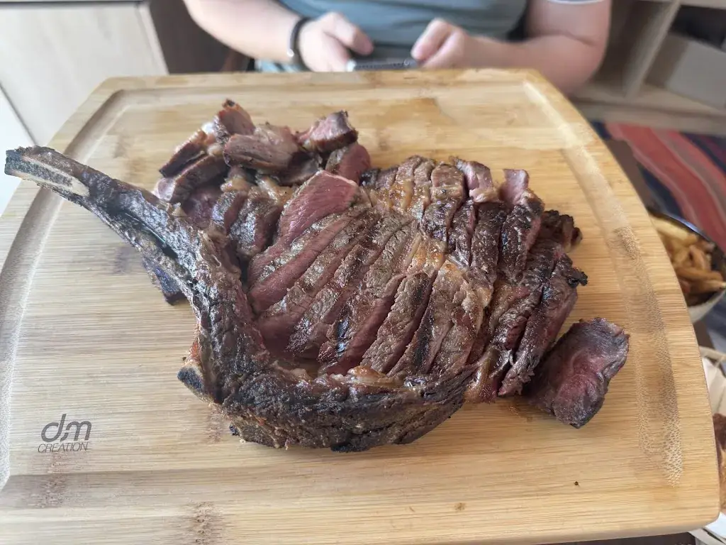 Leila Vargas_Carnès_Coutras_review