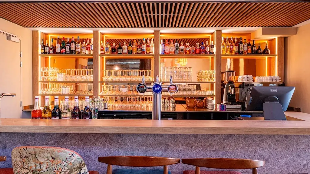 Carnès restaurante en Coutras