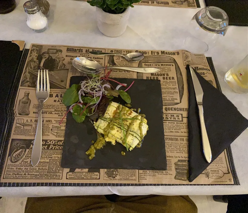 Mark Palmer_Bonnie's Restaurant Bistro, Bar & Salon de Thé_Coussac-Bonneval_review