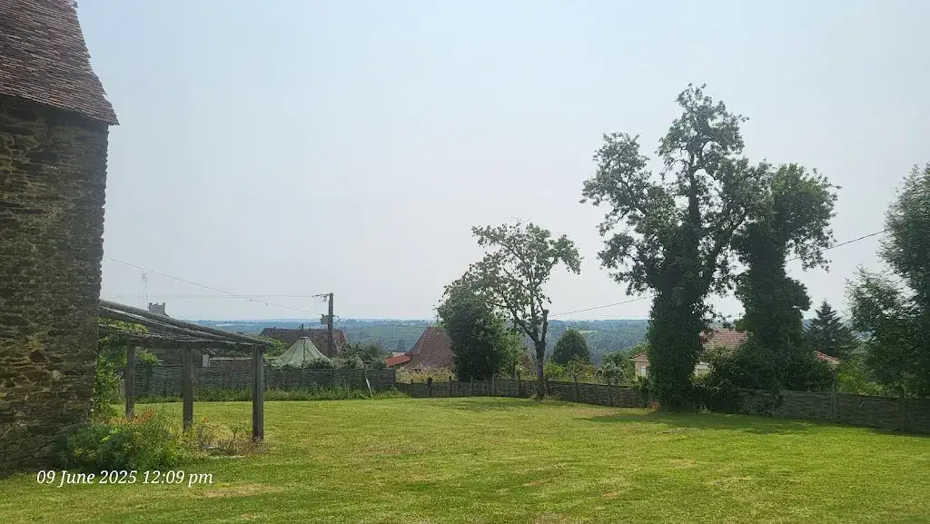 Miss J S_Cafe Nicki_Coussac-Bonneval_review