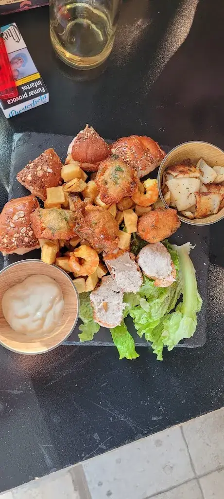 fanny raynaud_La Malette - Bar à Tapas de la Mer et Bar à Jeux_Rochelle_review