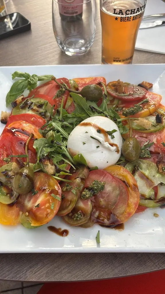 Stephanie Noel_Le bouche à oreille_Terrasson-Lavilledieu_recensione