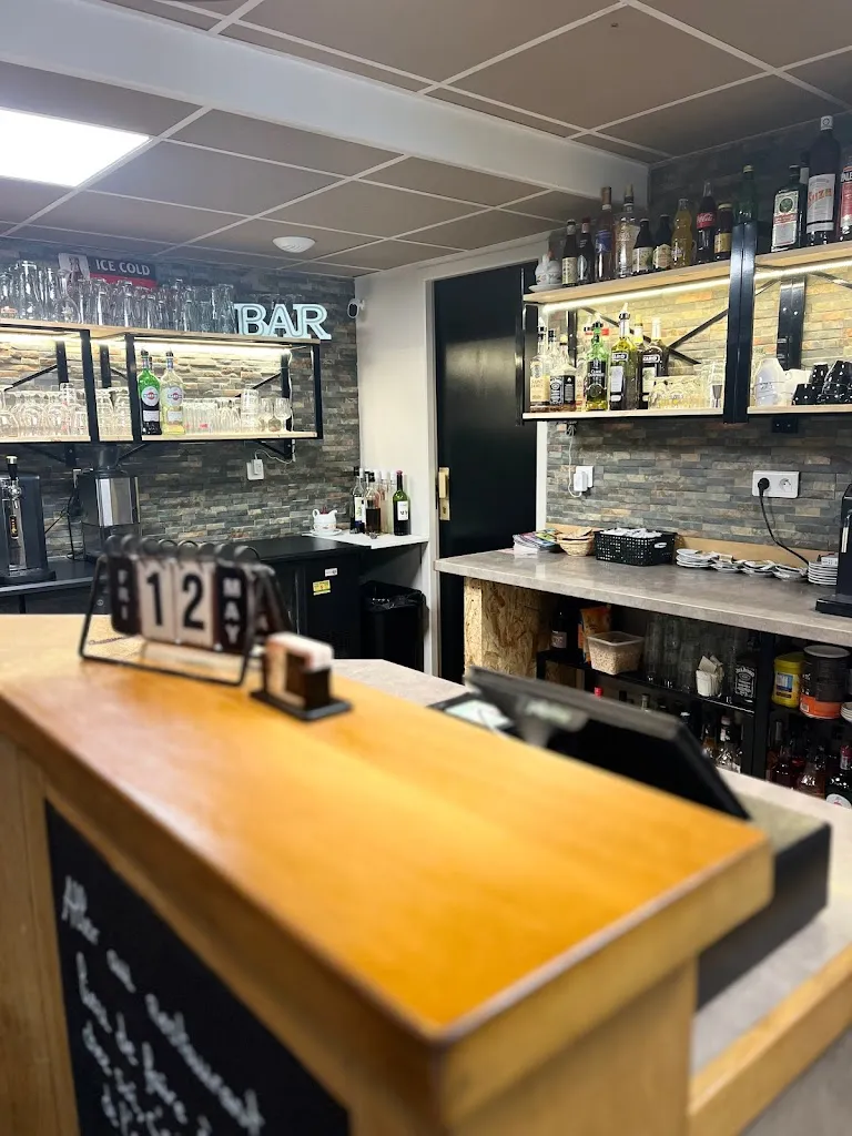 Le bistro du clos du moulin_Terrasson-Lavilledieu_slider_image_1