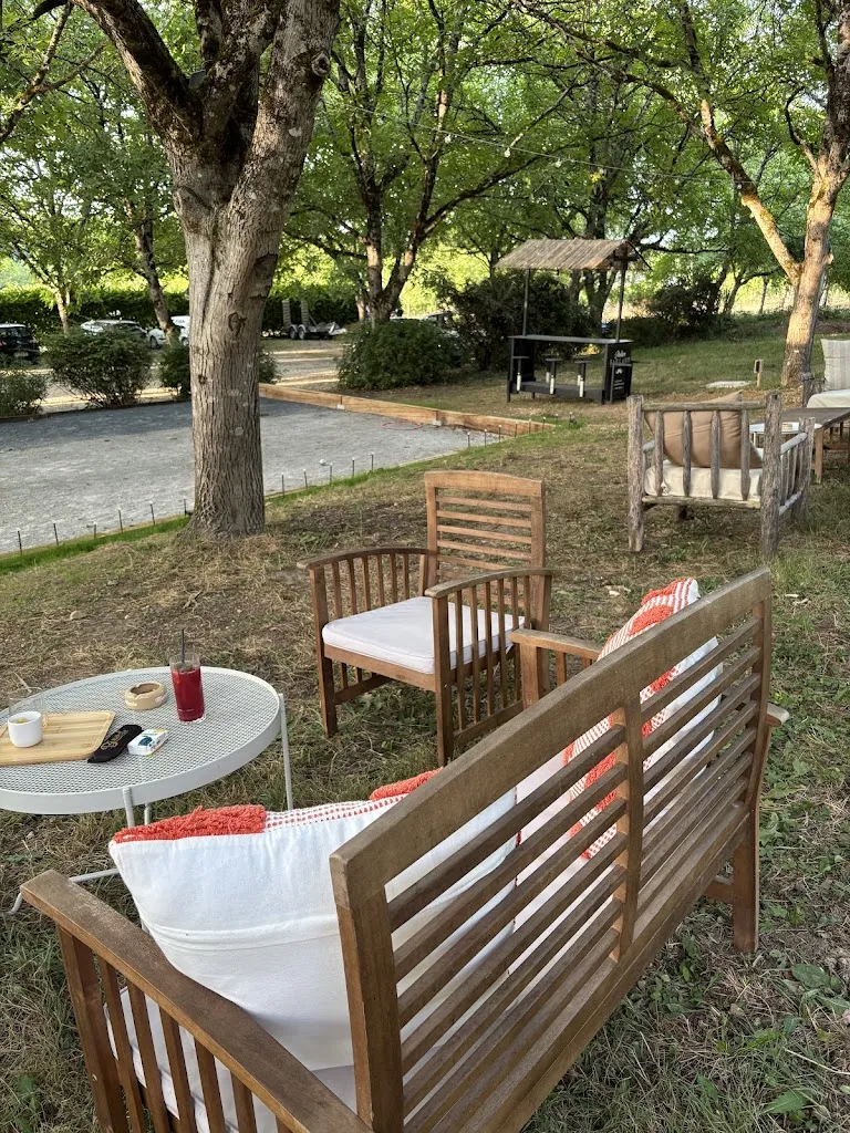 Virginie Malhoa_Maison Ninon_Terrasson-Lavilledieu_review