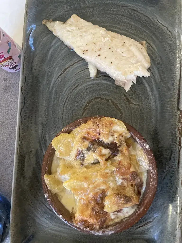 Olga Dadabayeva_Auberge Larochette_Bourgvilain_review