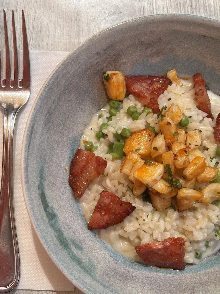 Marie-eva Bln_Restaurant Les Agapes_Terrasson-Lavilledieu_review