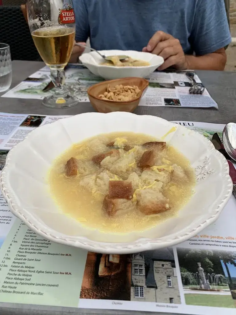 Lisanne_Au Petit Bonheur de la Place du Bouquier_Terrasson-Lavilledieu_avis