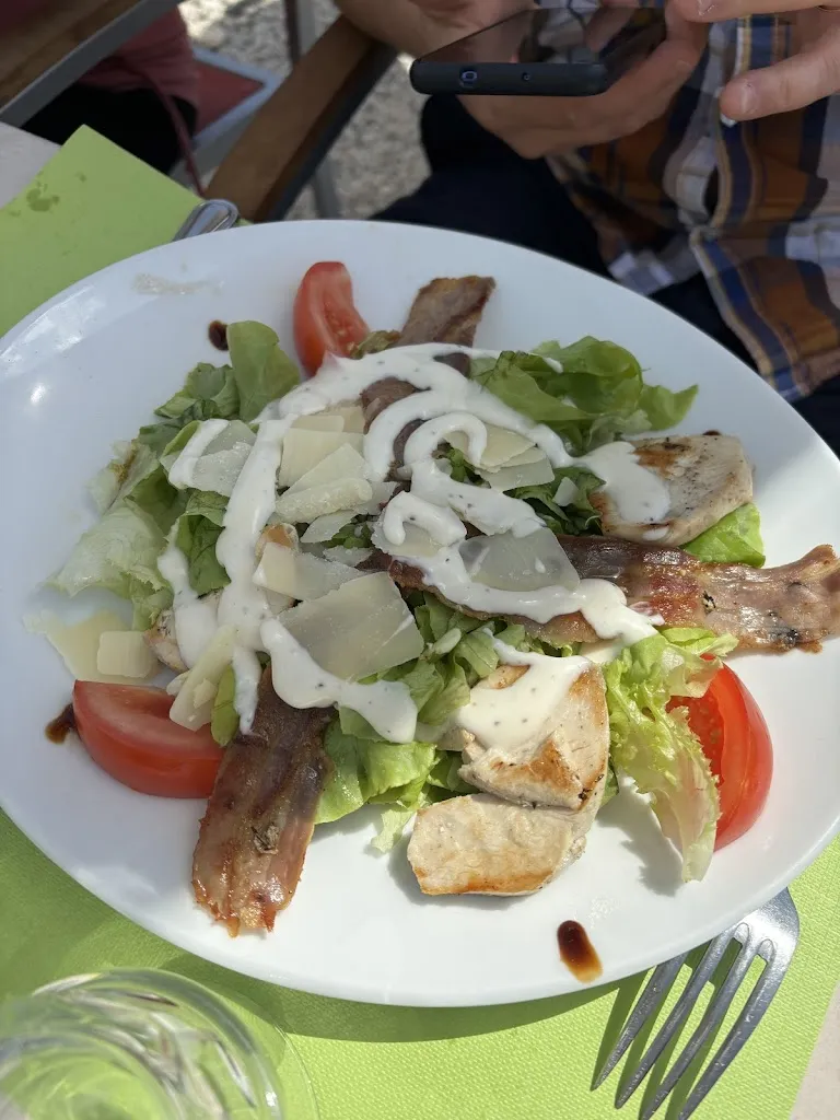 Sephora Marechal_RESTAURANT BRASSERIE COZES Le COZY'YOU_Cozes_review