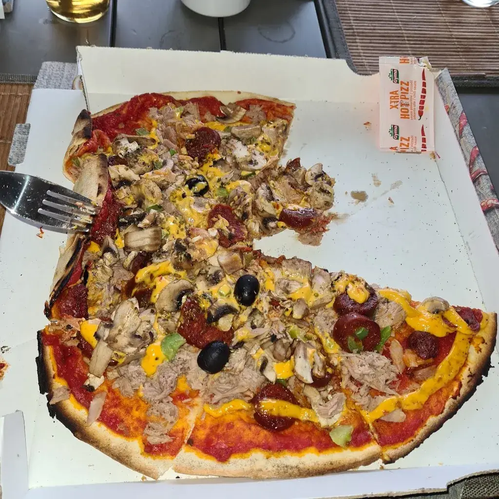 Frédéric Gotzl_PIZZERIA CRESCENDO_Cozes_review