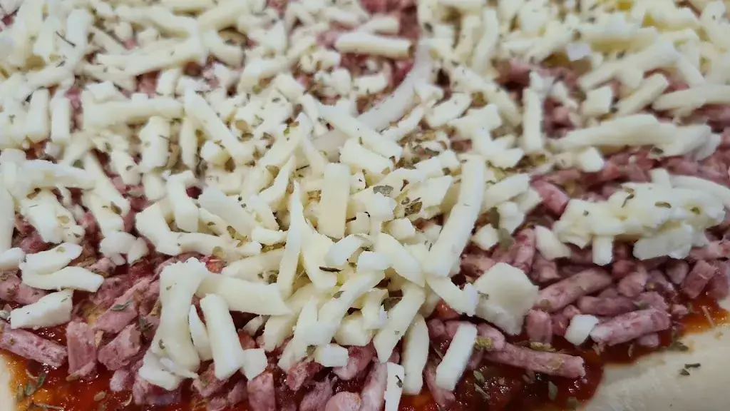 Pizzica Pizza 17 Cozes_Grézac_slider_image_3