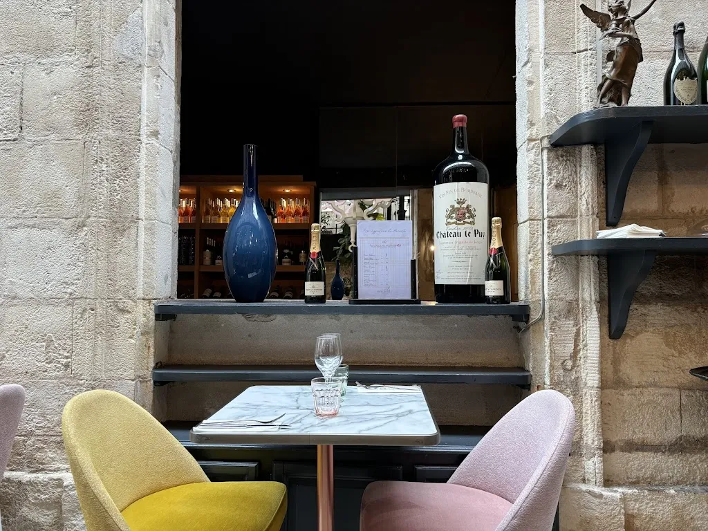 Simon Porter_Les 4 Sergents_Rochelle_review