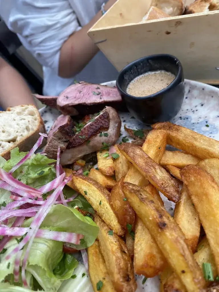 L'Entre Potes Meschers_Meschers-sur-Gironde_slider_image_3