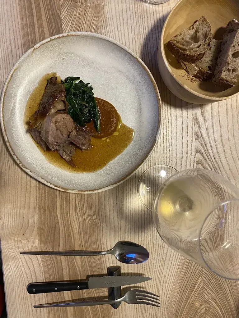 Ruby Crandell_Choral Restaurant_Annecy_review