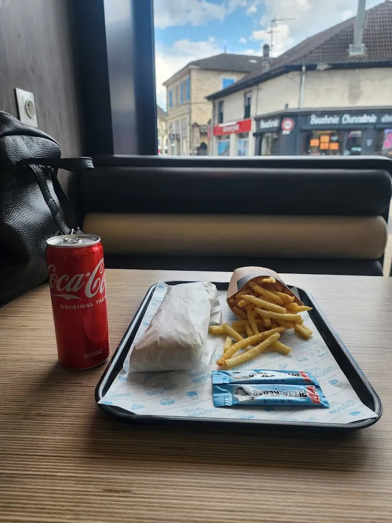 Le Regal_Tour-du-Pin_slider_image_2