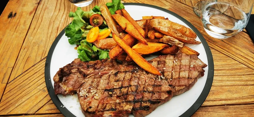 Fanny Borderon_La Rive Médocaine_Lamarque_review