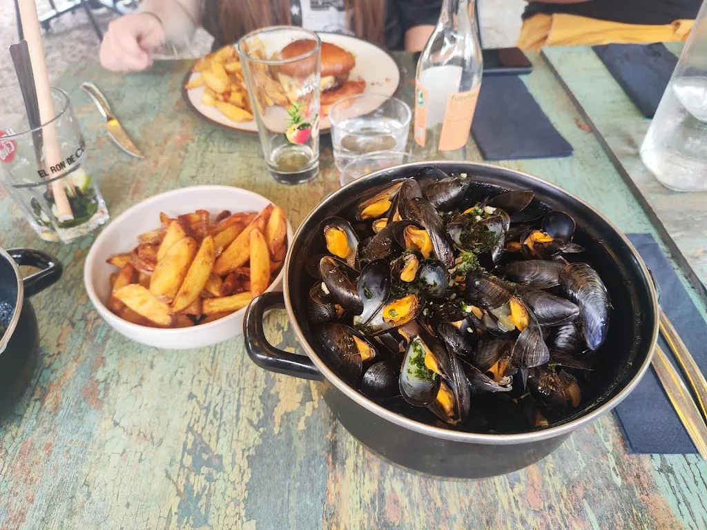 Nathalie Arhan-Collorec_La Rive Médocaine_Lamarque_review