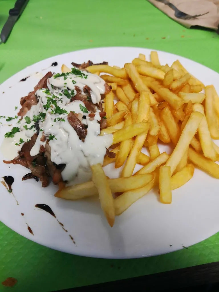 Restaurant La Promenade_Dangé-Saint-Romain_slider_image_2