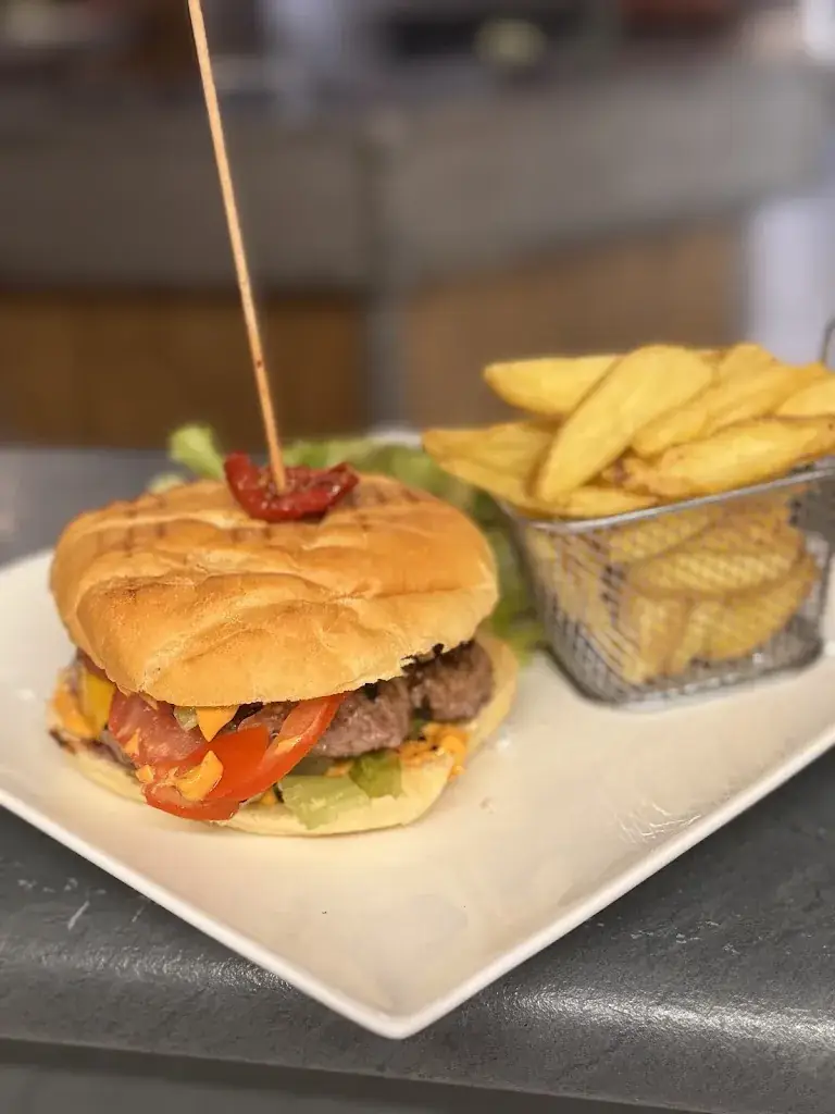 La Pause Napolitaine_Dangé-Saint-Romain_slider_image_2