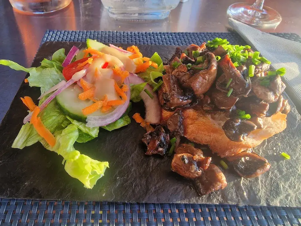 Jolanda Pikkaart _La Grange du Lac_Saint-Mathieu_review