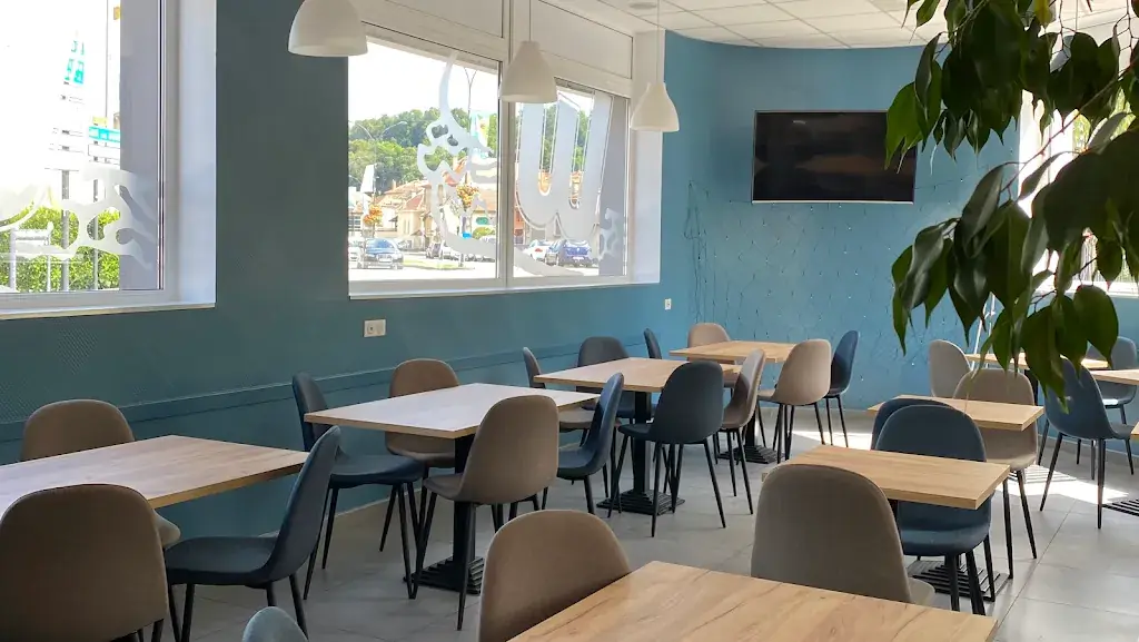 Warm-Up restaurant in Tour-du-Pin