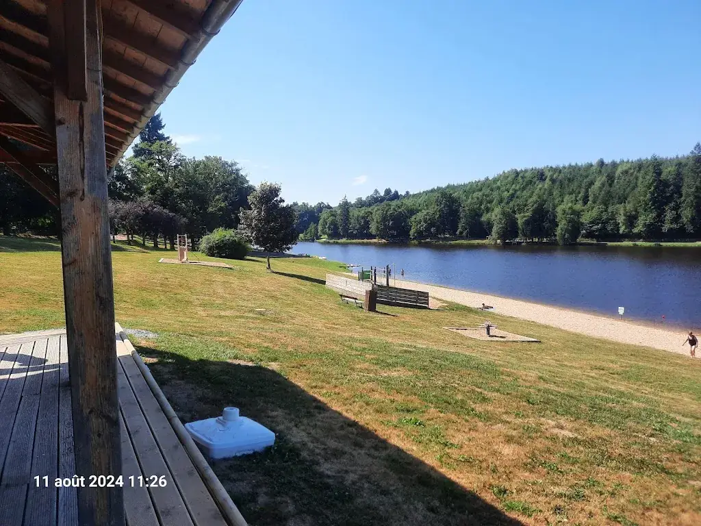 ISABELLE MARTINEAU_Cabanon du Lac_Saint-Mathieu_Bewertung