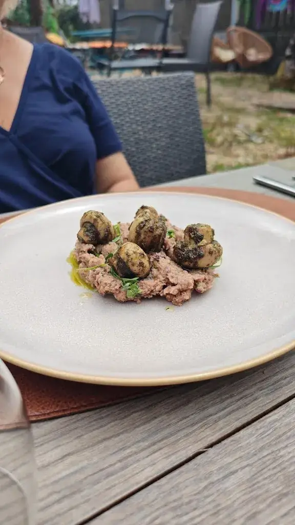 Gio V_Casa de Campo_Dirac_review