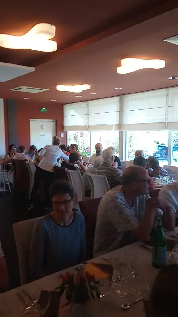 Restaurant Le Binjamin_Dissay_slider_image_1