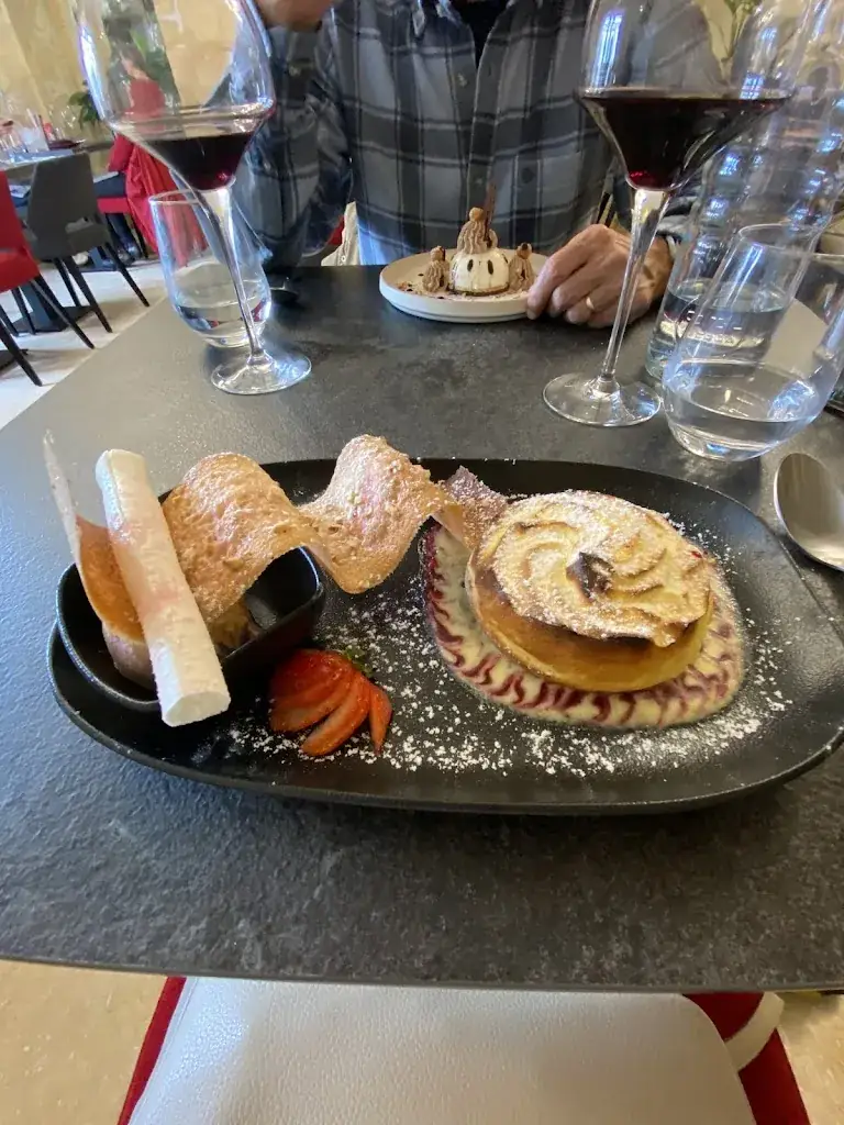 Jessica Smith_Auberge de la Rode_Domme_review