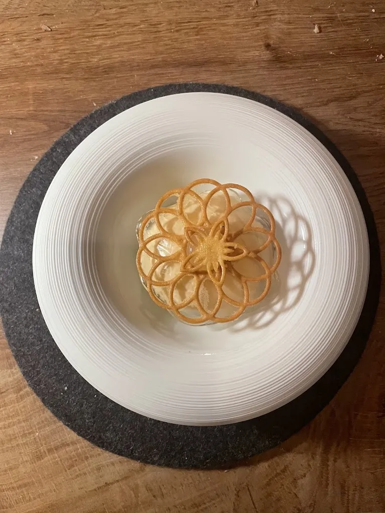 Mutlu Gunenc_Le Petit Léon_Saint-Léon-sur-Vézère_review