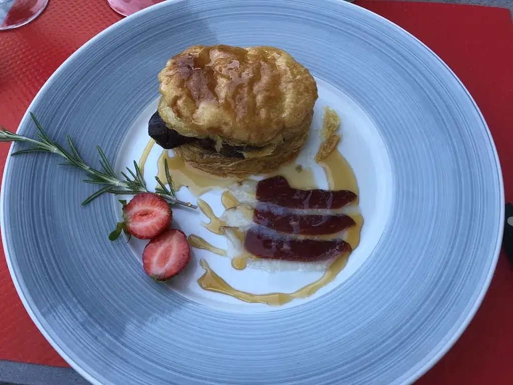 Michael Lee_Auberge Le Colombier_Roque-Gageac_review