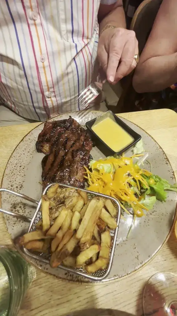 Catherine Corrigan_Iséo_Rochelle_review