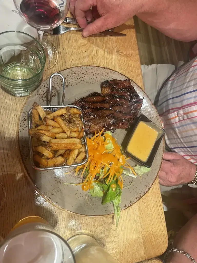 Ronan Corrigan_Iséo_Rochelle_review