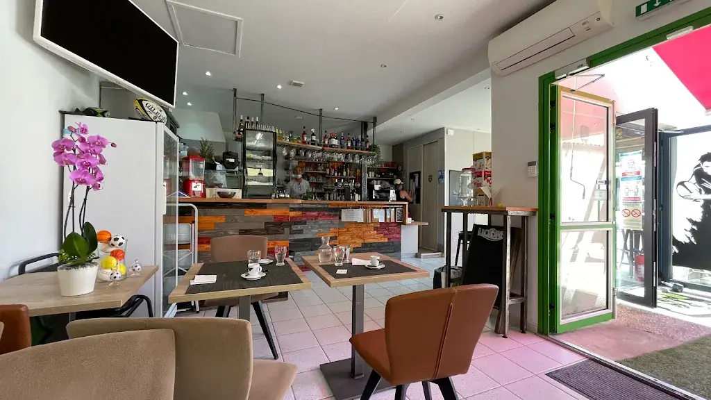 Le FairPlay restaurant in Dompierre-sur-Mer