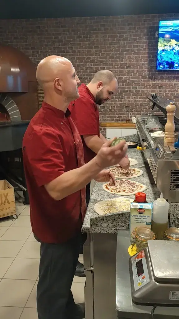 Pizza Simon_Lachapelle-sous-Aubenas_slider_image_2