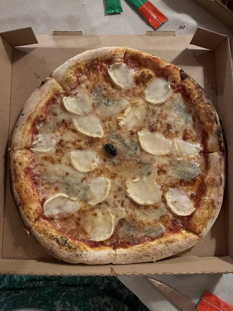 Coraline Litricin_Le napolitain_Dax_review