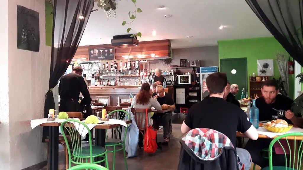 Brasserie Le Commerce Patrice_Dun-le-Palestel_slider_image_1