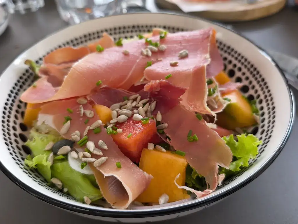 Dorena Tai_L'Escalle_Échillais_review