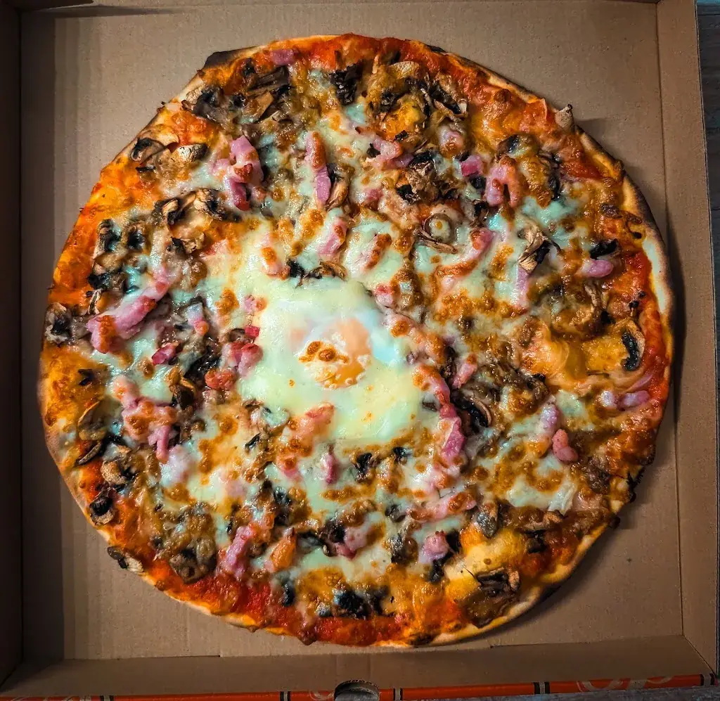 Gael_David Pizz'_Échillais_review