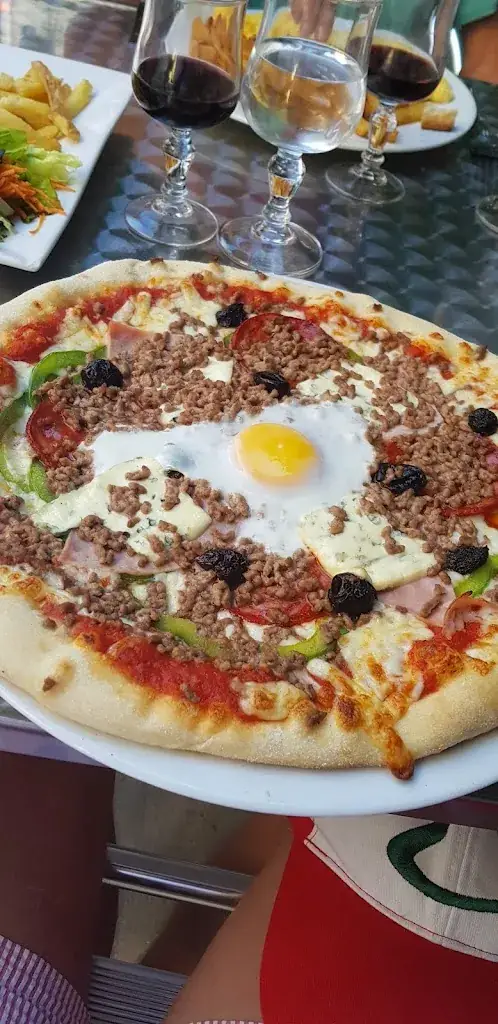 Jake Wilson_Don Camillo_Duras_recensione