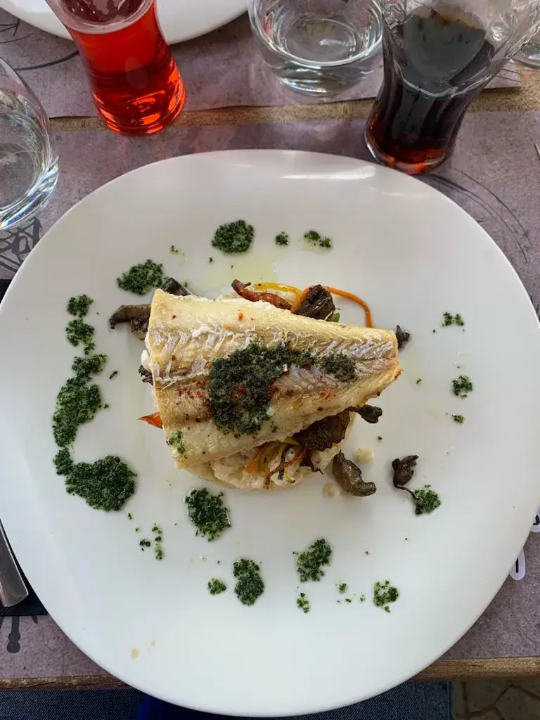 Frédéric M._Vino Billot_Duras_review