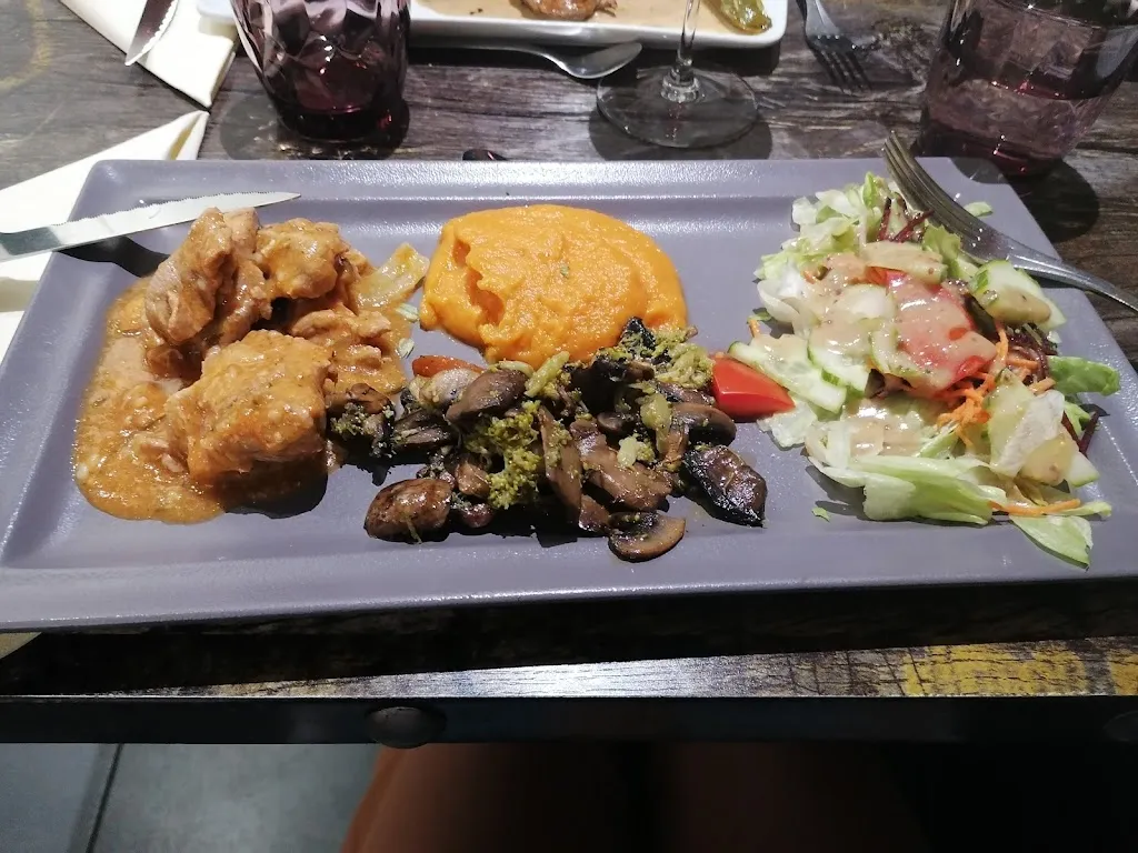 Restaurant La Cachette_Talaudière_slider_image_3