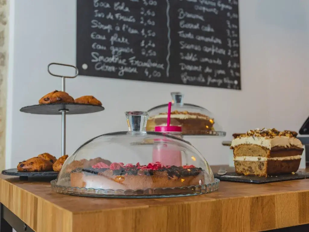 The old bookshop_Duras_slider_image_2