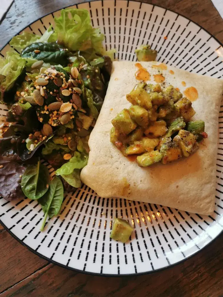 The old bookshop_Duras_slider_image_3