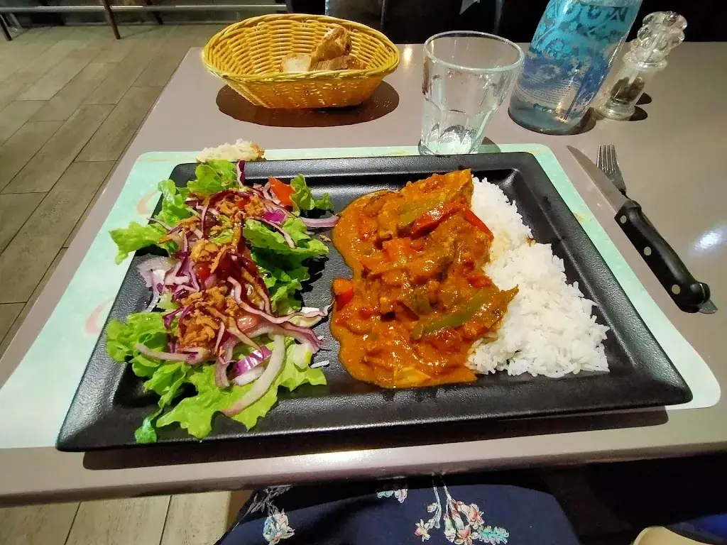 GOUAULT NATHALIE_Vins & Flots_Duras_review