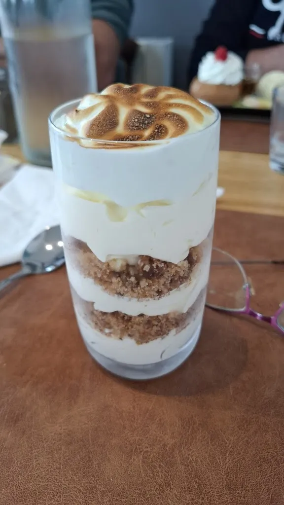 Cecile Bernard_Entre Terre Et Mer_Marsilly_review