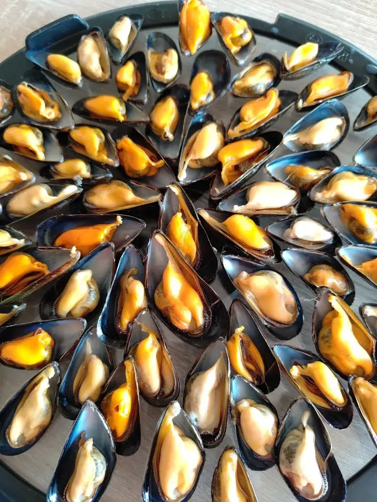 Moule Brothers_Marsilly_slider_image_2