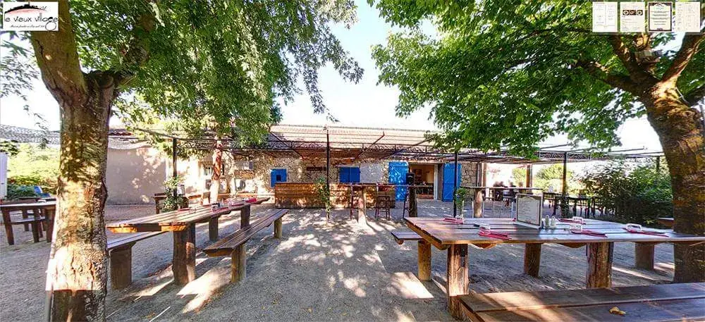 Le Vieux Village_Estillac_slider_image_1