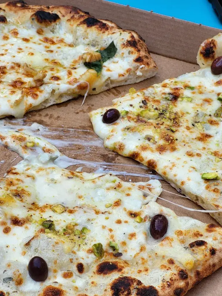 Menu_Lo' Pinocchio's_Estillac_image_6