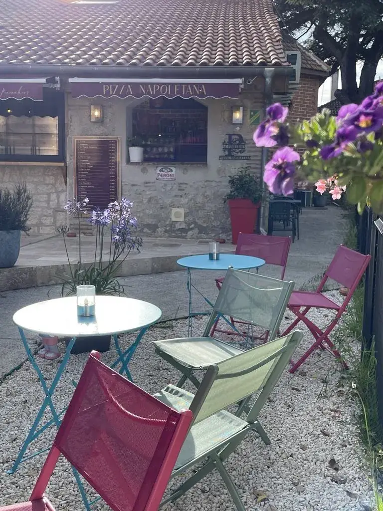 Lo' Pinocchio's_Estillac_slider_image_1