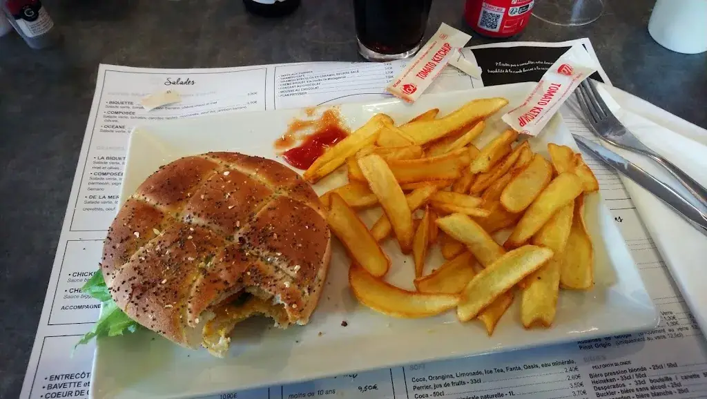 Cécile “C.6le”_L'Annexe by l'Express - restaurant et Snacking à Le Passage d'Agen / Estillac _Passage_review